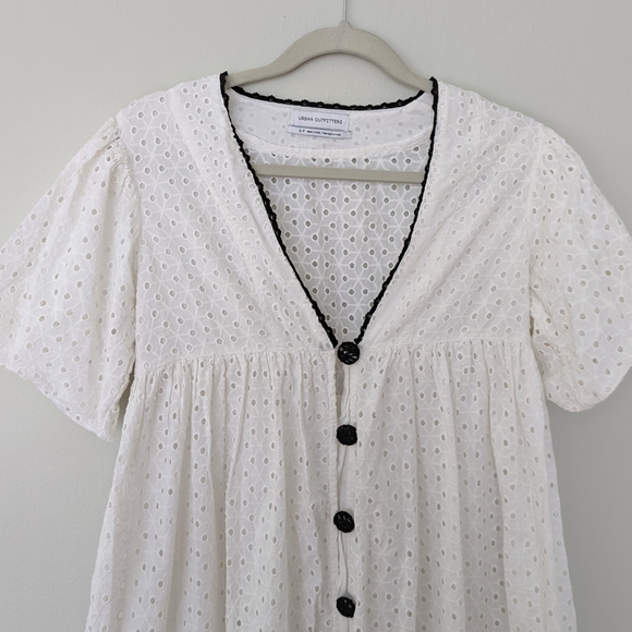 Eyelet midi dress - Picture 3 of 5